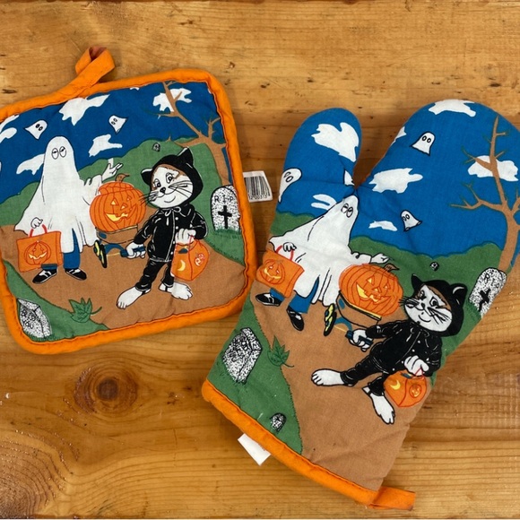 Vintage 90’s Halloween Ghost Black Cat Trick-or-Treat Oven Mitt & Pot Holder Set - Picture 1 of 6